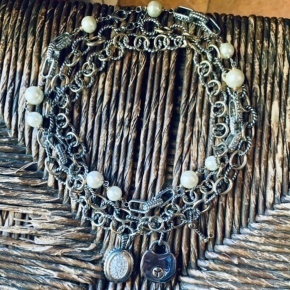 ✨✨Rope Silver and Gold Tone Chain Lock and Key 🔐 Pendant Necklaces ✨ - Picture 7 of 11